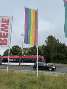 Mehr über den Artikel erfahren RESOLUTION „Regenbogen“