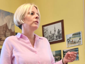 Mehr über den Artikel erfahren Julia Retzlaff – Landespolitik unter der Lupe!